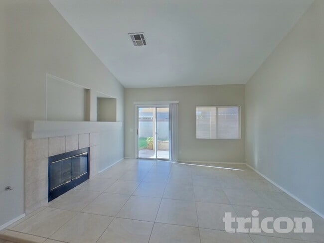 Building Photo - 2509 Lake Martin Ct