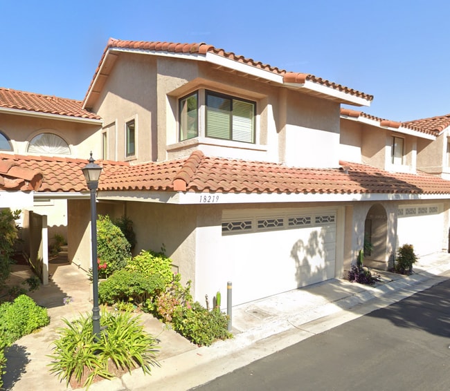 Building Photo - 18219 Hampton Ct