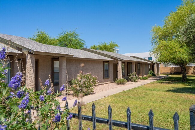 Foto del edificio - 1314 W 3rd St