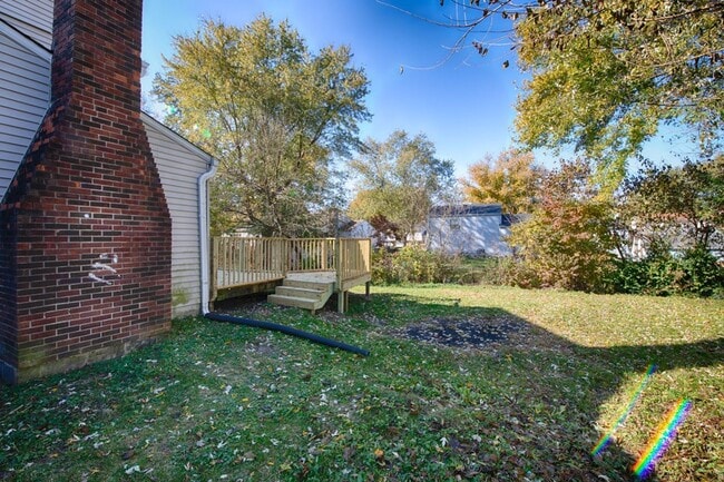 Foto del edificio - 4 bed 2.5 bath 2 story home with full deck located in Decatur Township