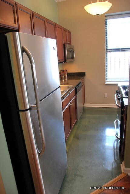 Foto del edificio - 4337-4339 Swan Ave