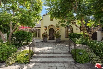 Building Photo - 516 Lincoln Blvd