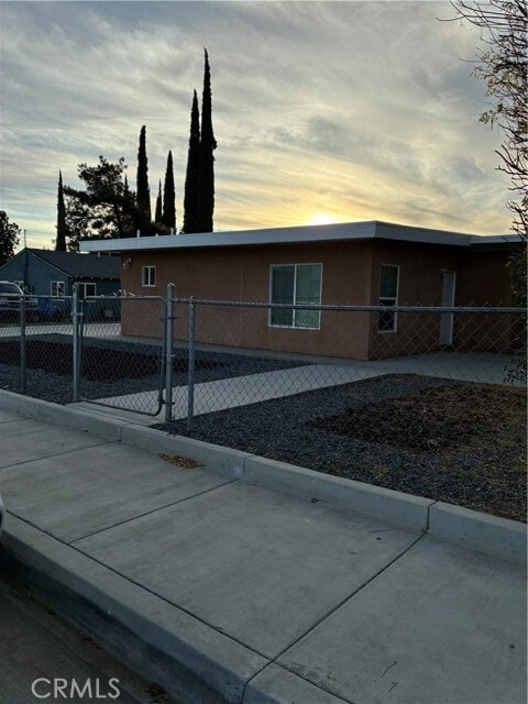 Building Photo - 627 Xenia Ave