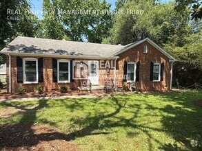 Building Photo - 2206 Dulaire Rd