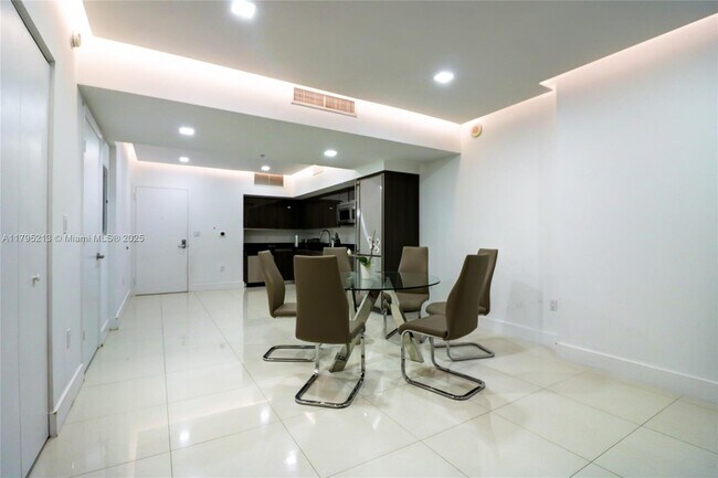 Foto del edificio - 92 SW 3rd St