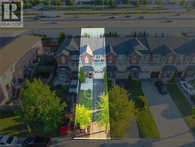 Building Photo - 106 Whitefish Crescent
