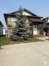 Building Photo - 9907-99109 109 Ave