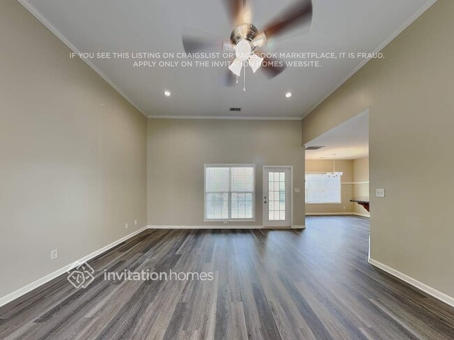 Foto del edificio - 15020 Woodstar Rd