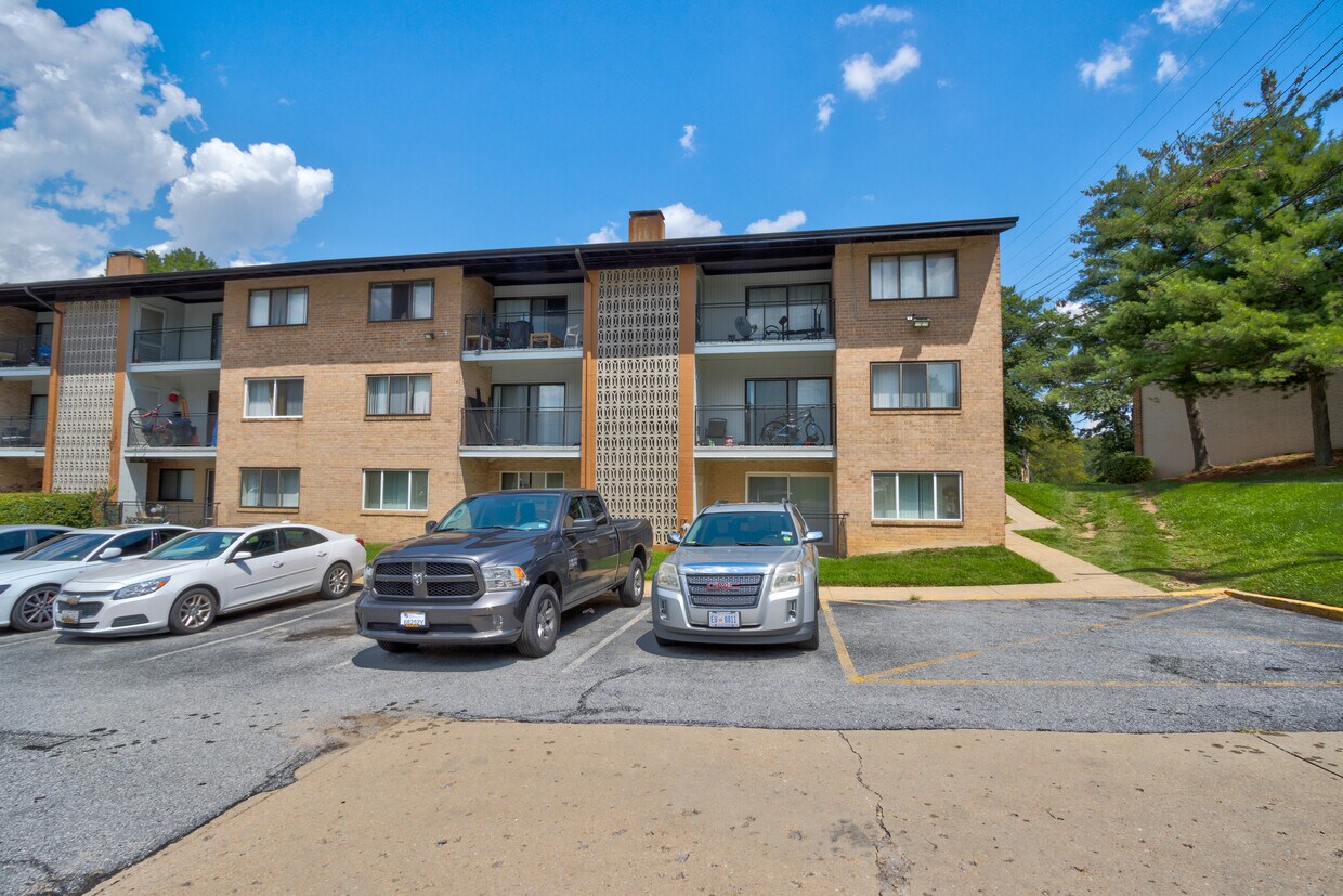 Oaks at Oxon Hill Apartments 5400 Livingston Rd Oxon Hill, MD