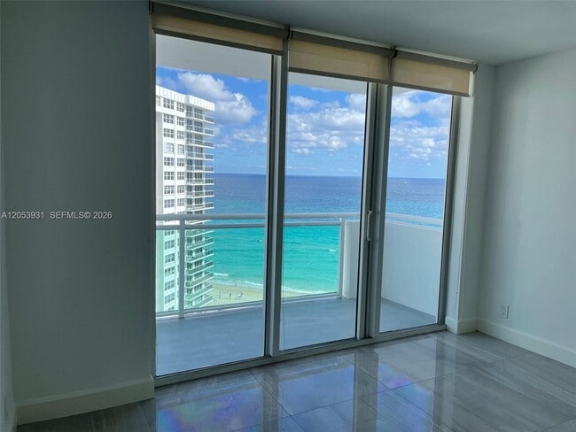 Building Photo - 3001 S Ocean Dr