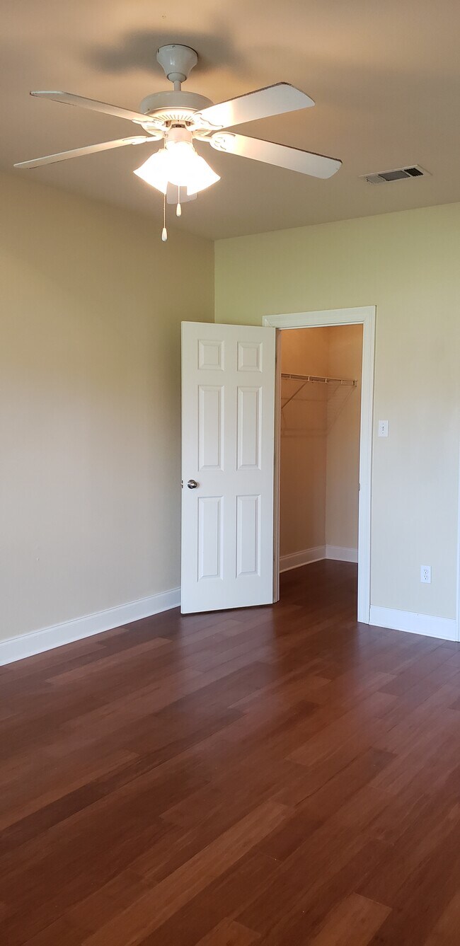 Building Photo - 1741 Brightside Dr