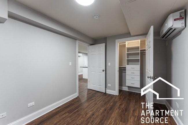 Foto del edificio - 5746 N Winthrop Ave