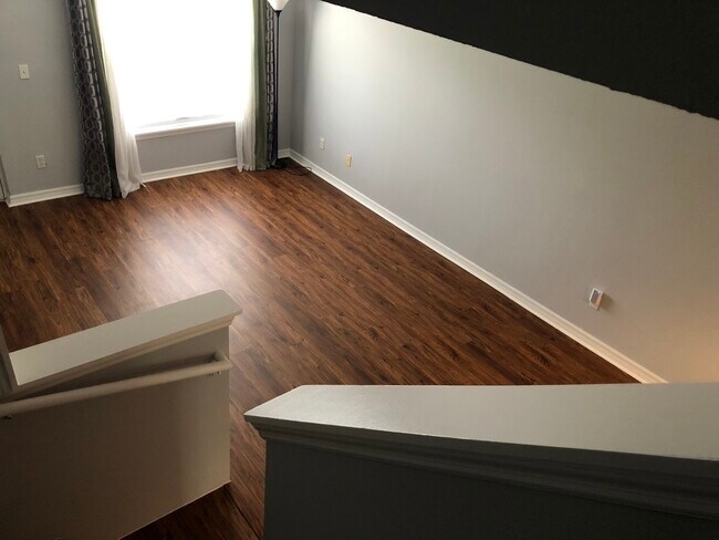 Foto del edificio - 310 E Ashley St
