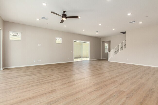 Foto del edificio - Gilbert Large 5 Bed 4.5 Bath Home with