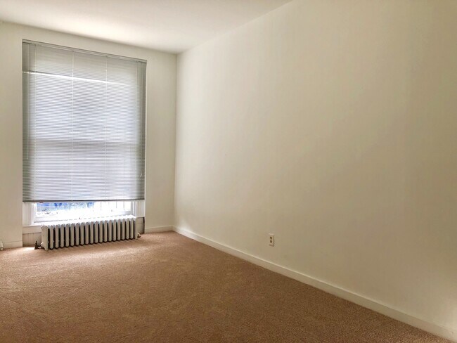 Building Photo - 2504 N Calvert St