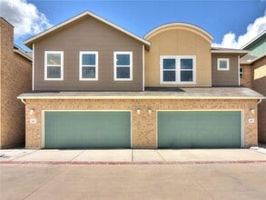 Building Photo - 213 Bridgeford Dr