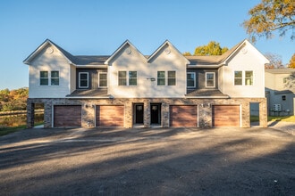 Building Photo - 167 Pebble Beach Pl