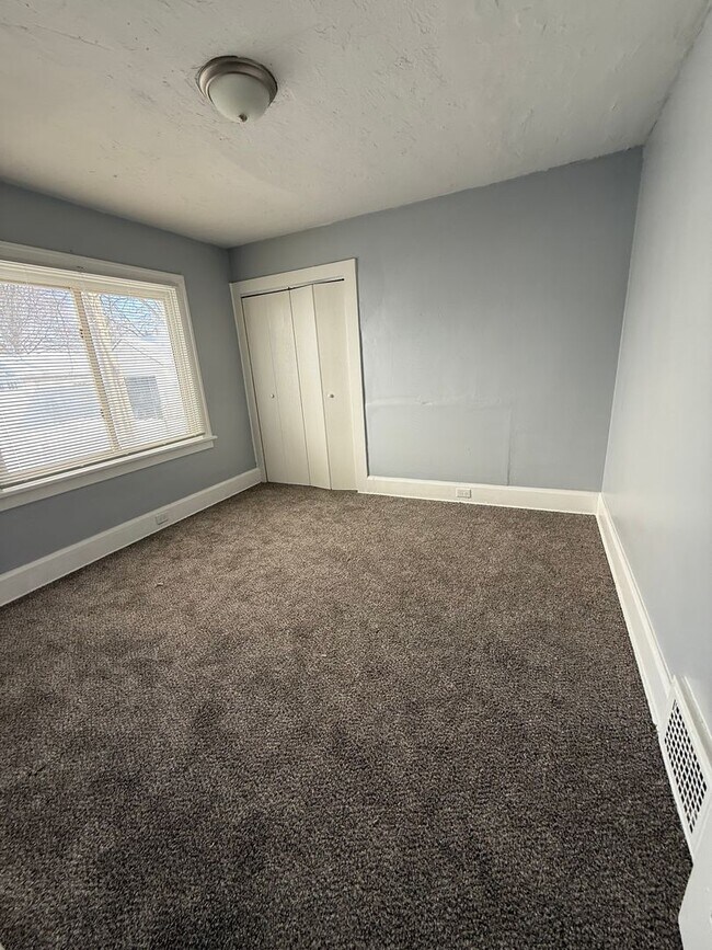 Foto del edificio - 3bd Single Akron Cash Pay/Section 8