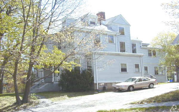 Primary Photo - 16-18 Grand View Ave