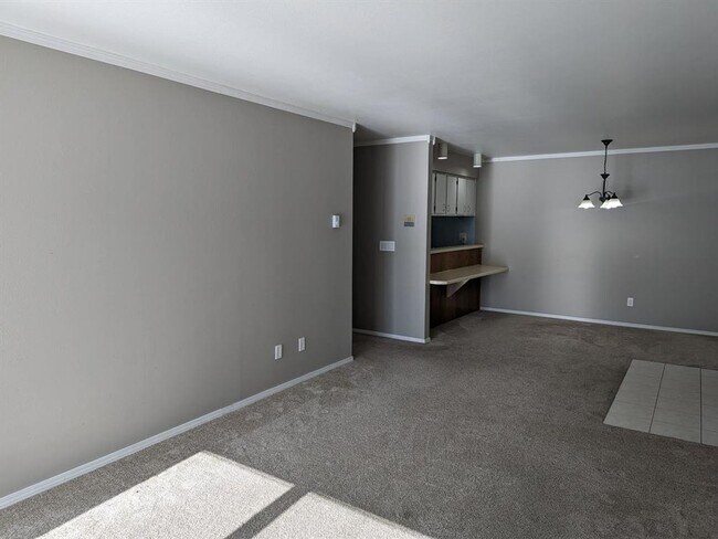 Foto del edificio - 841 N Gammon Rd