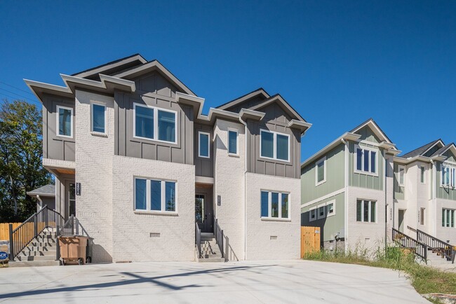 Photo - 2401 Inga St House