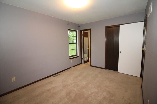 Building Photo - 9203 NE 59th Ter.