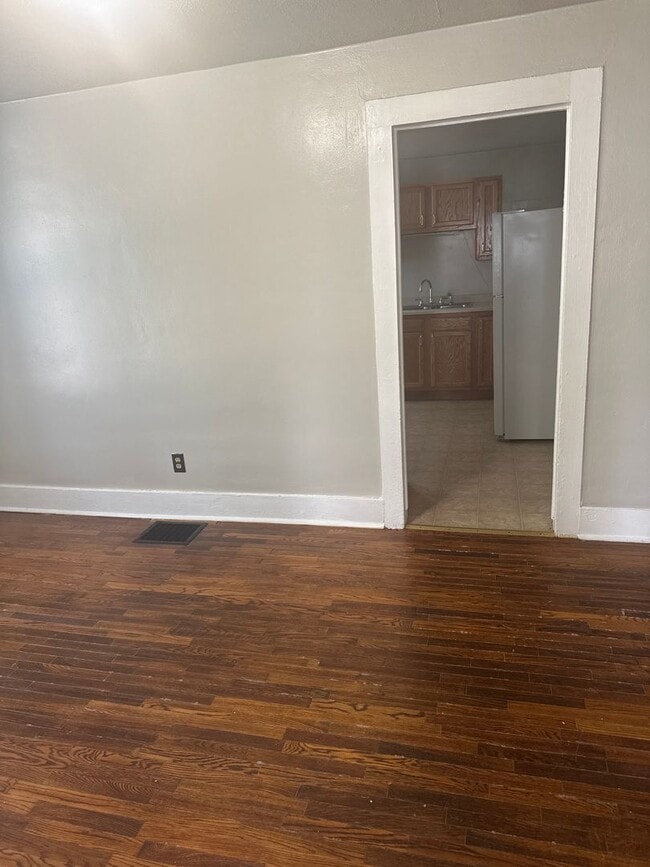 Foto del edificio - 212 W Illinois St