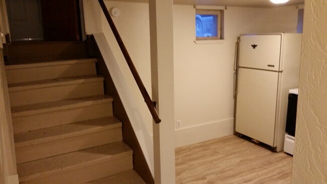 Stairs to access the apartment - 1620 Blaine Street