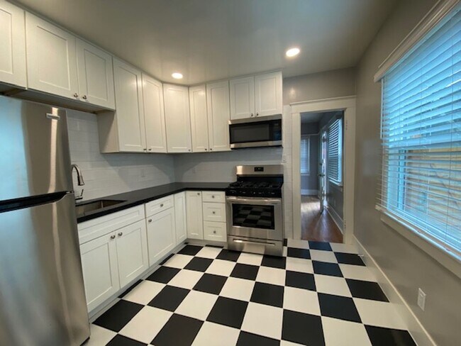Foto del edificio - Cottage In Heart of North Park w/ A/C and ...