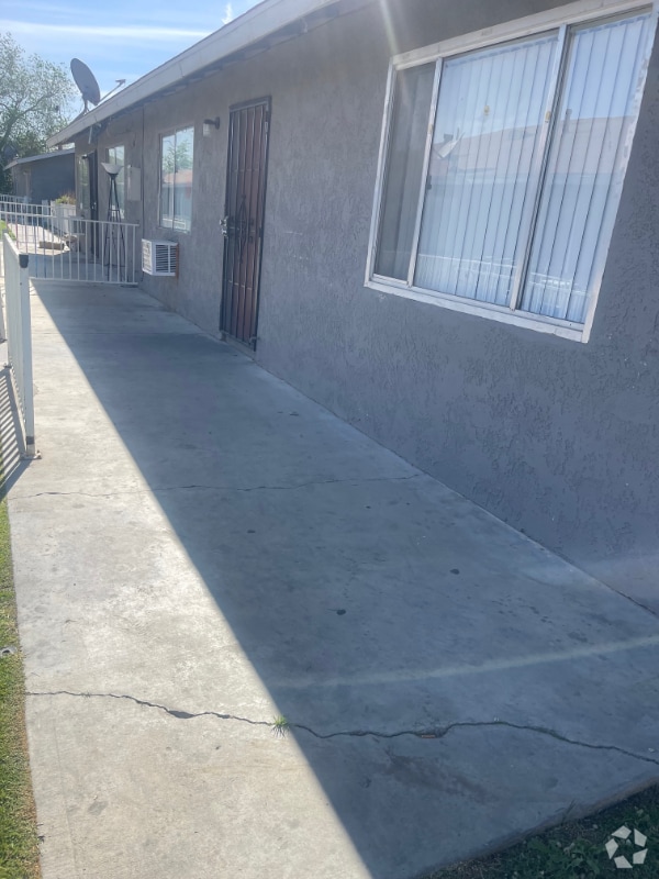 Building Photo - 18335 Montezuma St