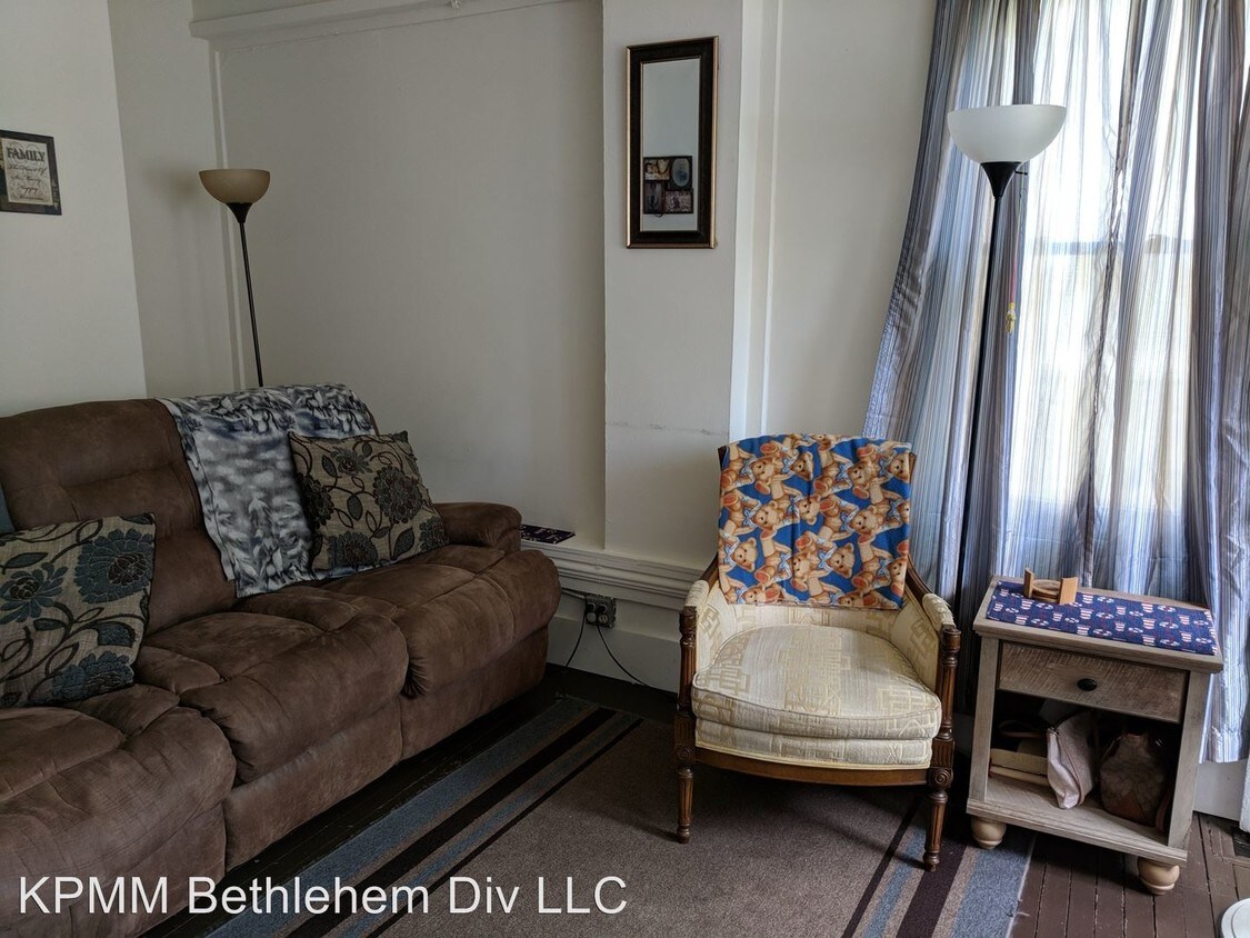 Primary Photo - 1 br, 1 bath Apartment - 908 Delaware Avenue