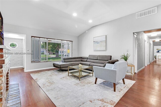 Building Photo - 460 NW 88th Terrace