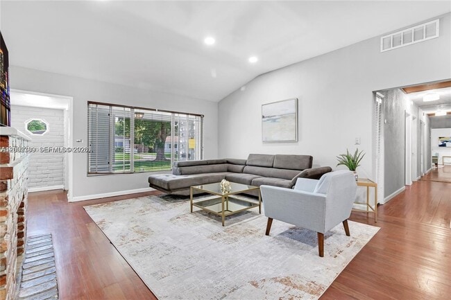 Foto del edificio - 460 NW 88th Terrace