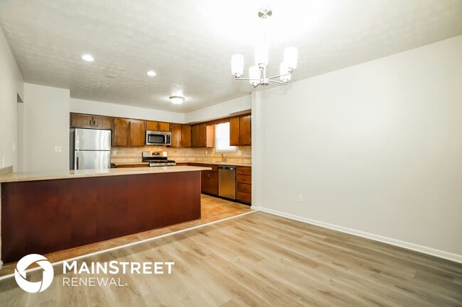 Building Photo - 1668 Kildare Pl