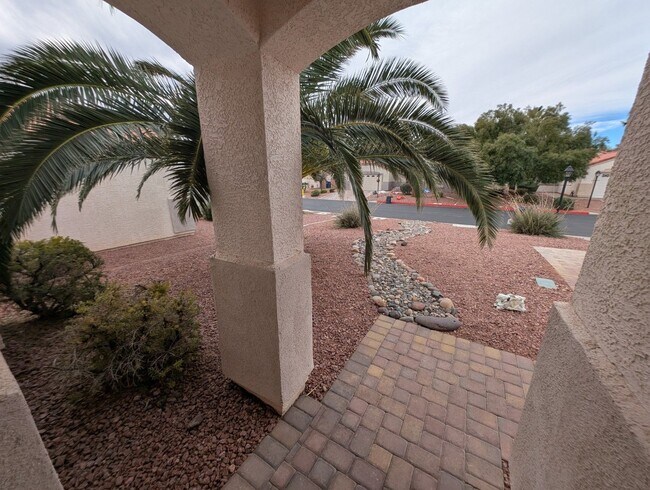 Foto del edificio - 8040 Villa Rosarito St