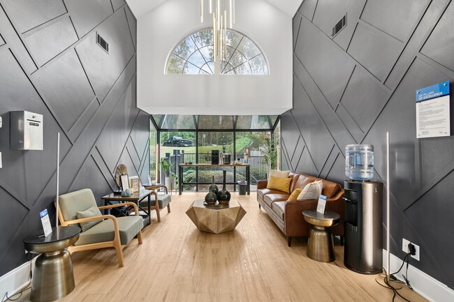 Building Photo - Greenhouse Apartments