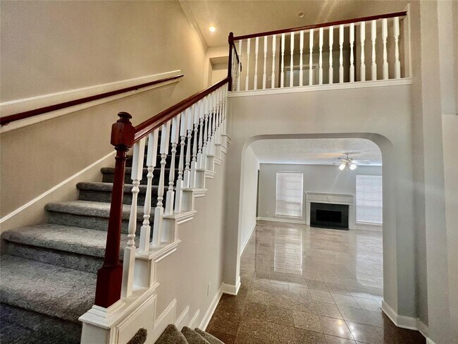 Foto del edificio - 5110 Rebel Ridge Dr