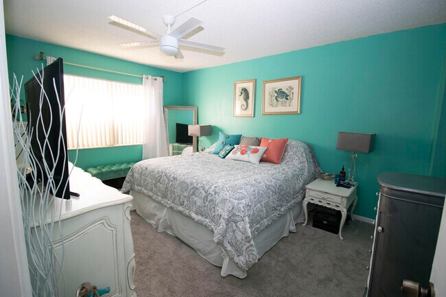 Foto del edificio - 1201 NW 13th St