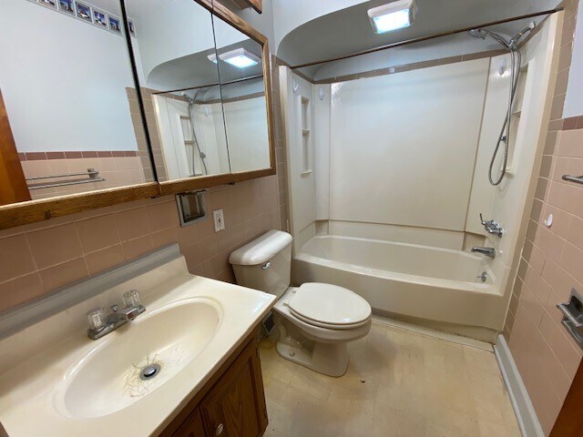 Building Photo - 2796 Springfield Lake Dr