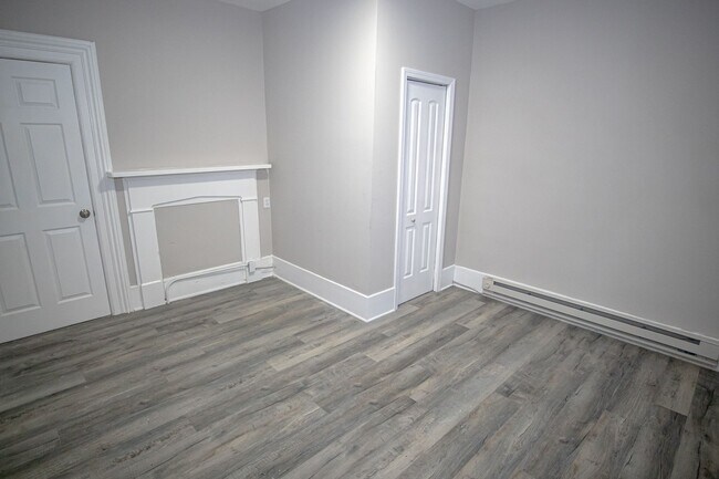 Building Photo - 3701 Chatham Avenue