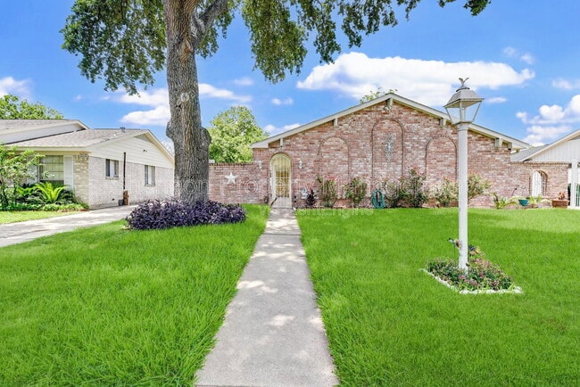 Foto del edificio - 10526 Huntington Way Dr