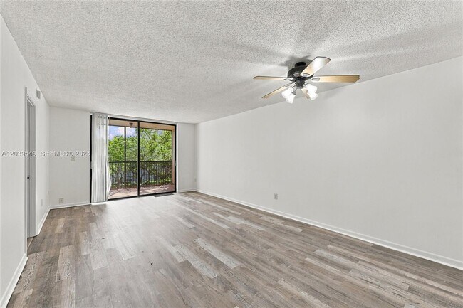 Building Photo - 6800 Cypress Rd