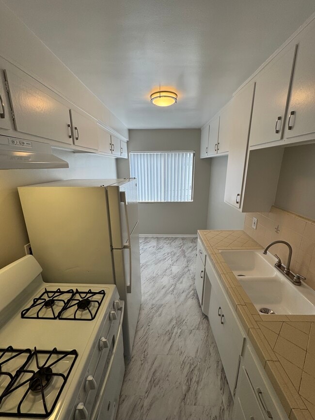 Foto del edificio - 6000 Franklin Ave