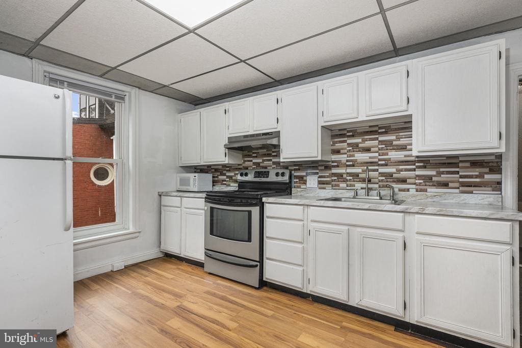 Primary Photo - 305 W Biddle St