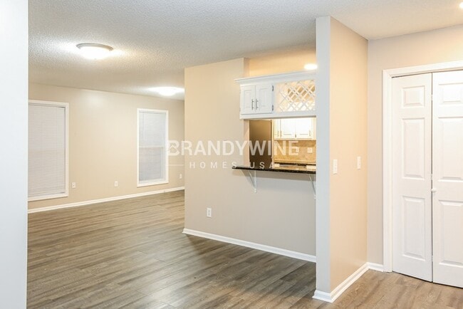 Building Photo - 2025 NW 49th St