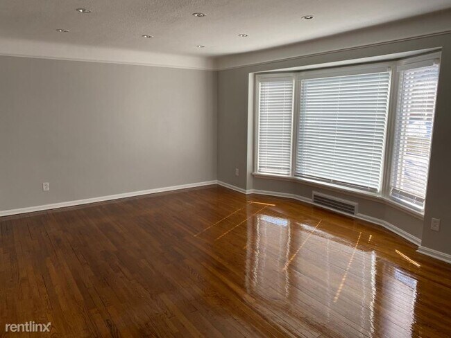 Building Photo - 3 br, 1.5 bath House - 4393 Groveland Rd