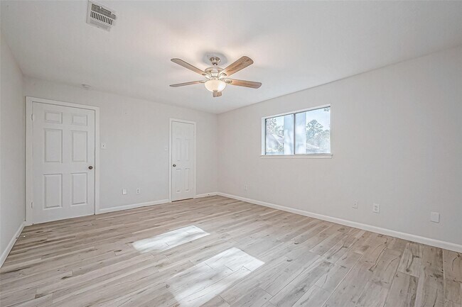 Foto del edificio - 4907 Fox Hollow Blvd