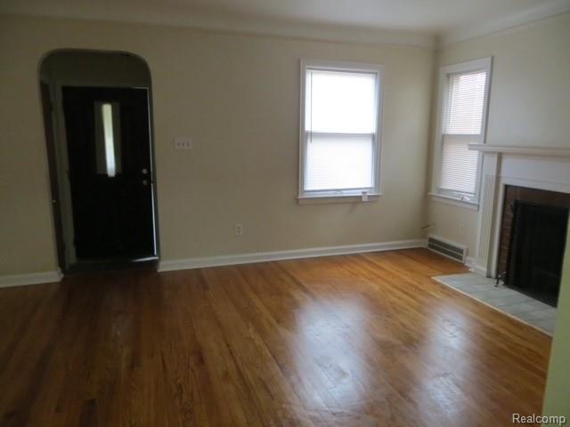 Building Photo - 10048 Lauder St