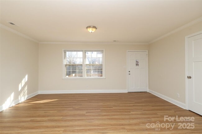 Foto del edificio - 937 Green Cir Dr