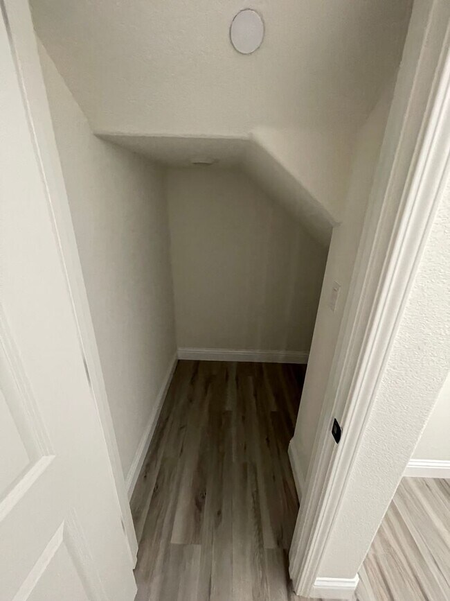 Foto del edificio - Beautiful 4 bed 2.5 bath in Sacramento!